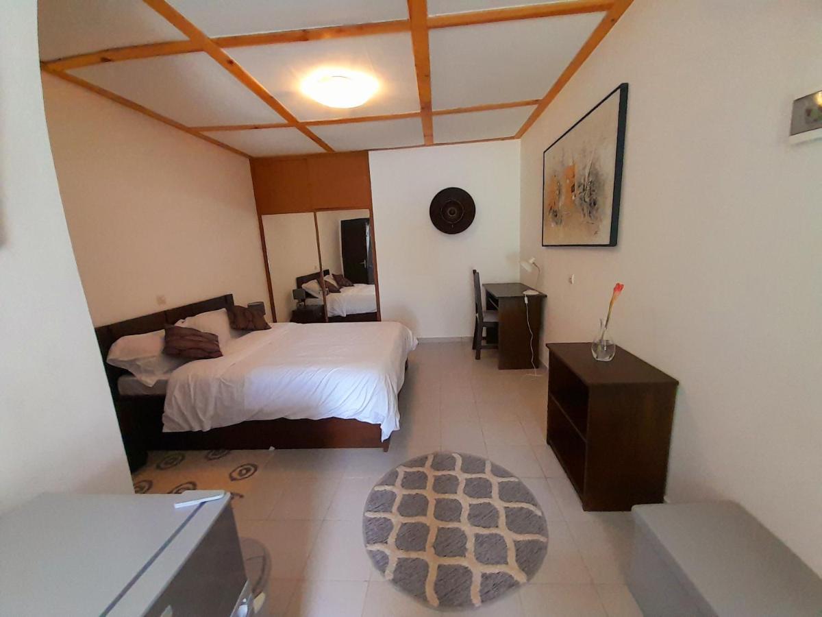 Bed and Breakfast L'Epicurien Cotonou Exterior foto