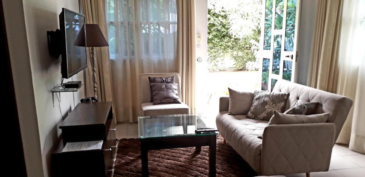 Bed and Breakfast L'Epicurien Cotonou Exterior foto